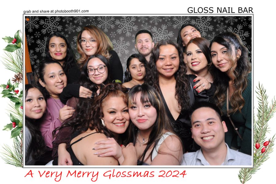 rent a photo booth for holiday party